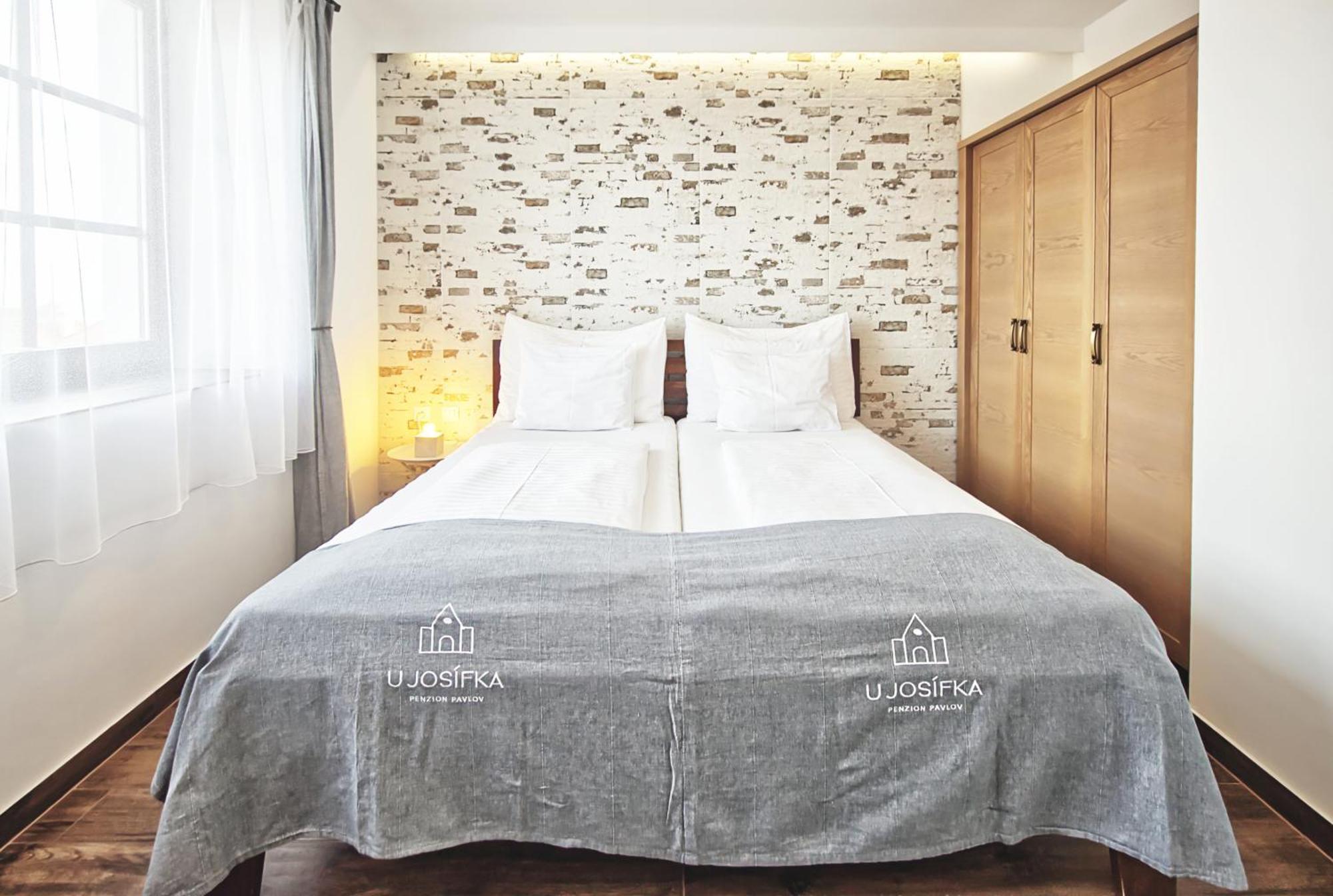U Josifka Hotel Pavlov Luaran gambar